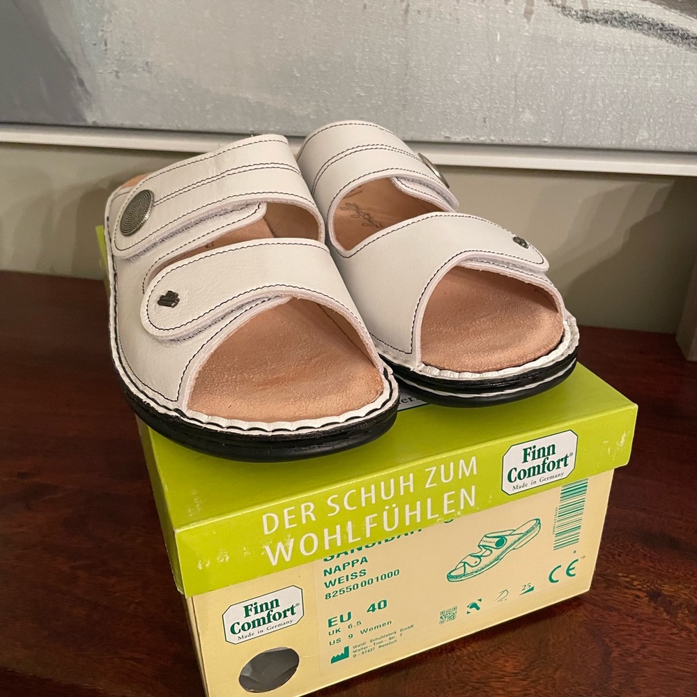 Finn Comfort Sansibar White Sandle